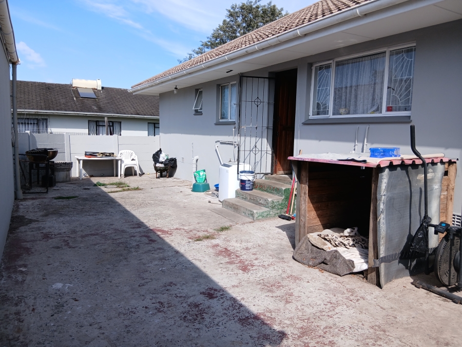 3 Bedroom Property for Sale in Summerpride Eastern Cape